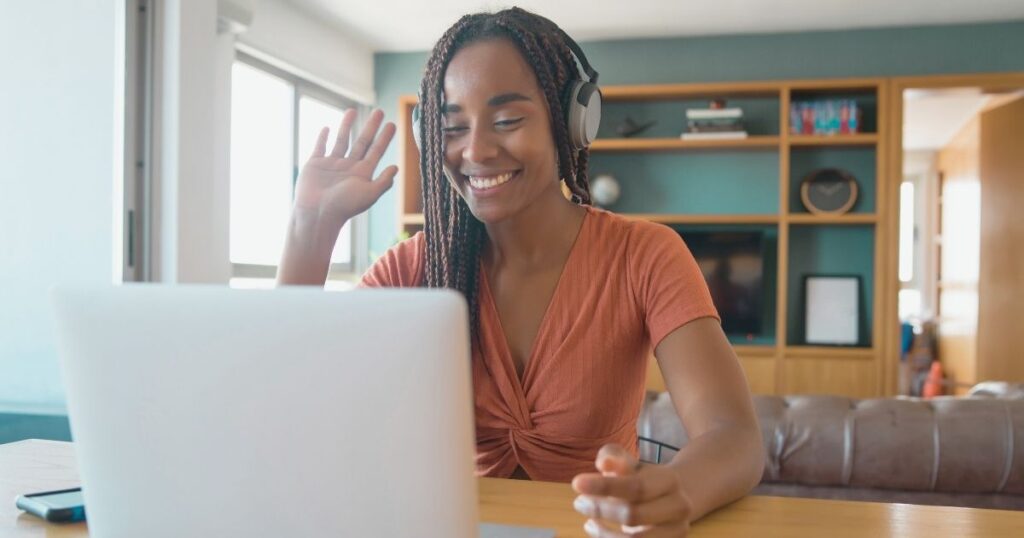 woman living a digital nomad life