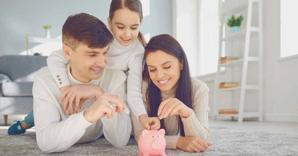 digital nomad family managing the finances