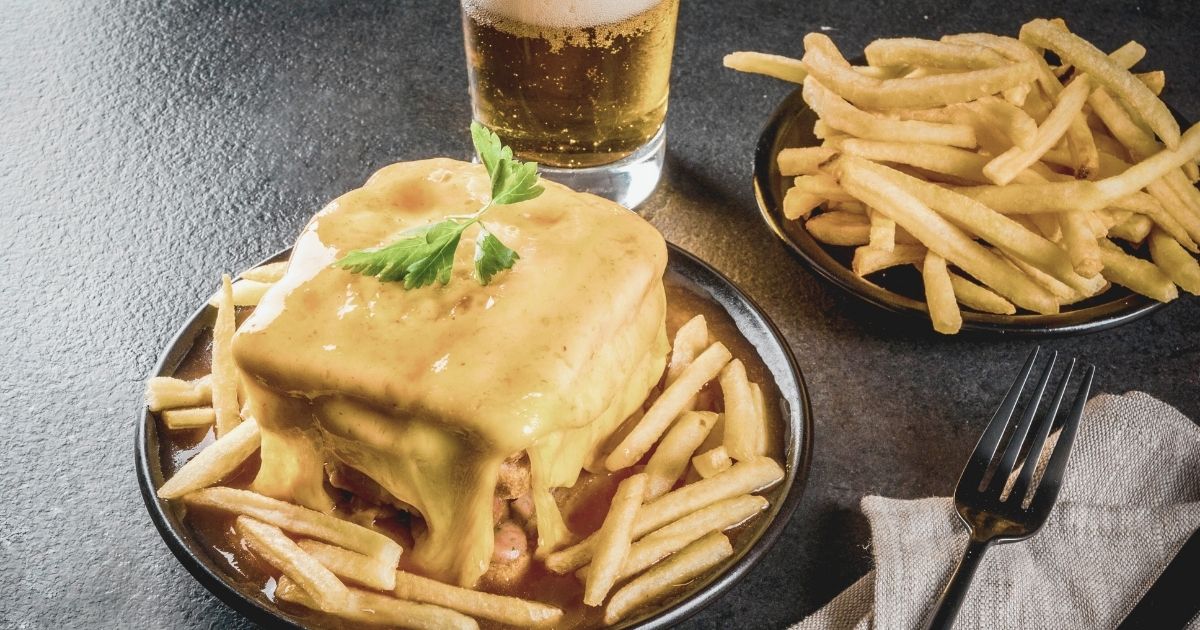 francesinha, una de las comidas tipicas de Lisboa