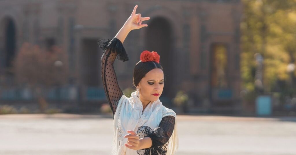 mujer bailando flamenco