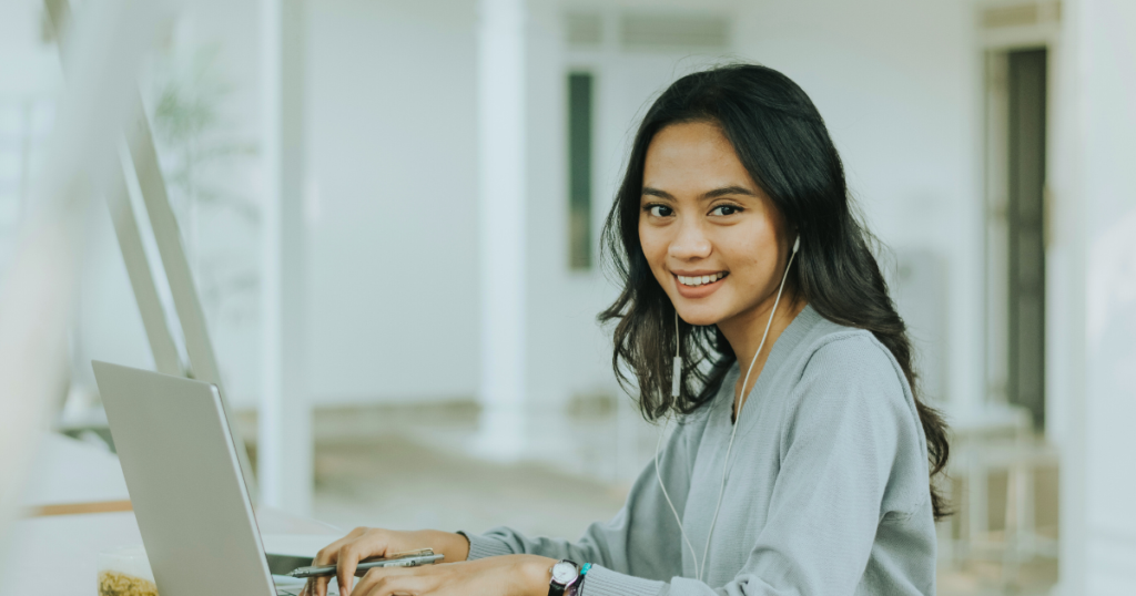 Learn how to find remote jobs in Spain using online platforms