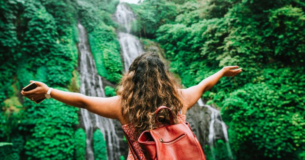 Maximize savings with early or last-minute bookings for cheap flights as a digital nomad