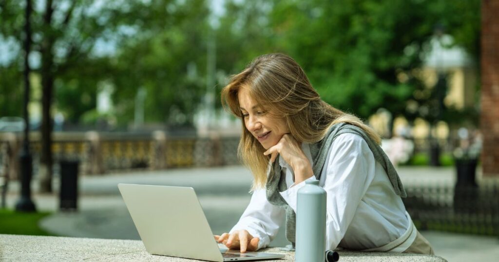 Keep your energy up: Why breaks matter in your digital nomad routine