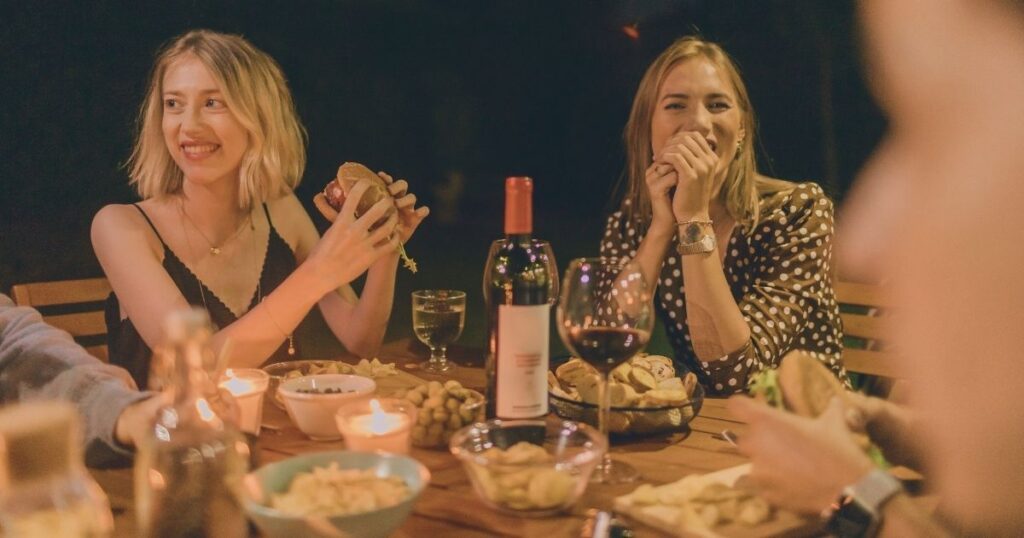 digital nomad women eating and drinking in Spain