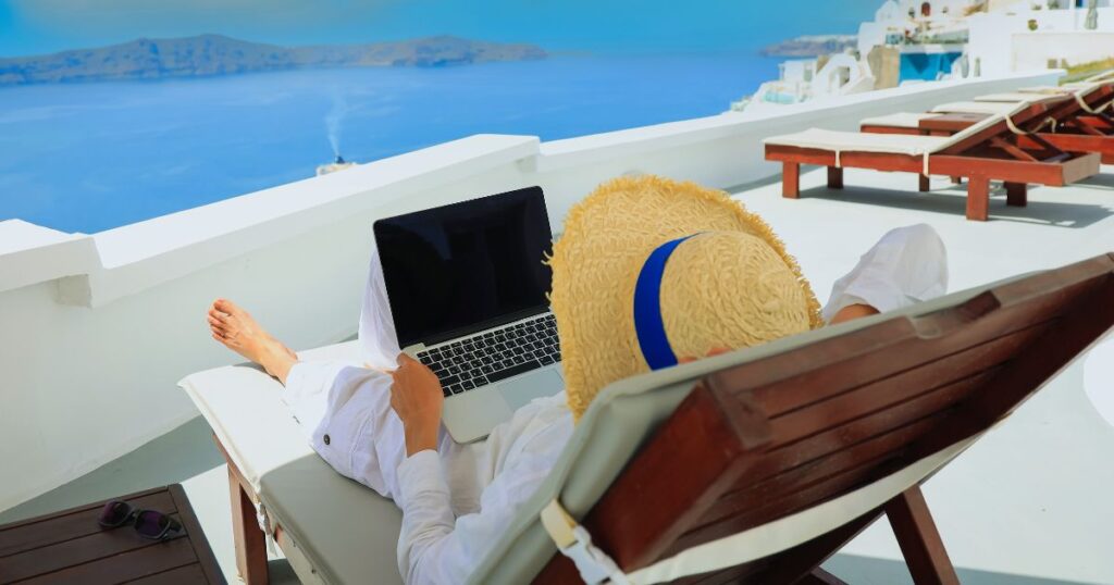 Achieve work-life balance: 9 tips to plan your digital nomad routine