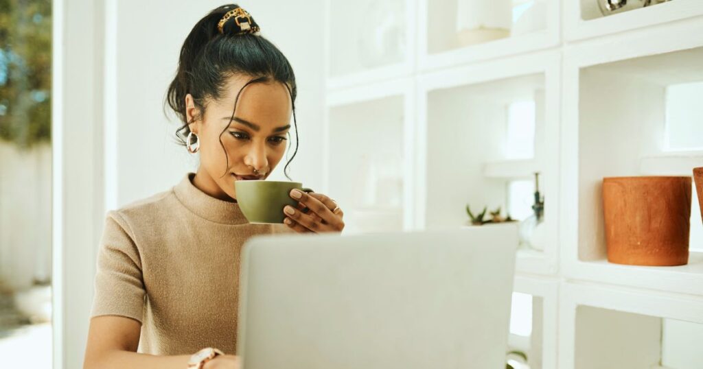Transform any space into your ideal workspace: 7 tips for digital nomads