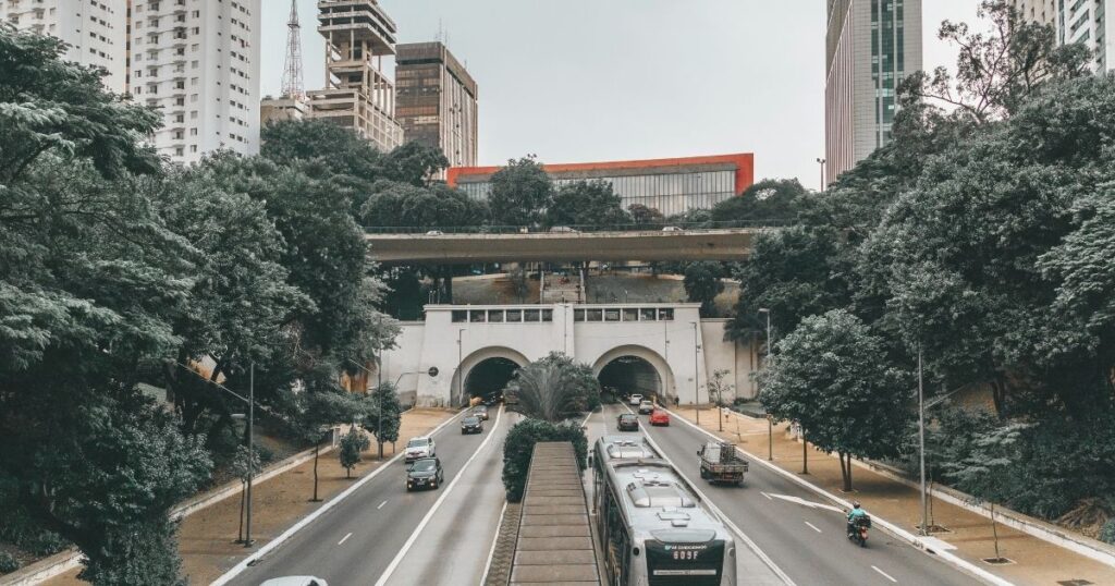 calle en una ciudad de Brasil