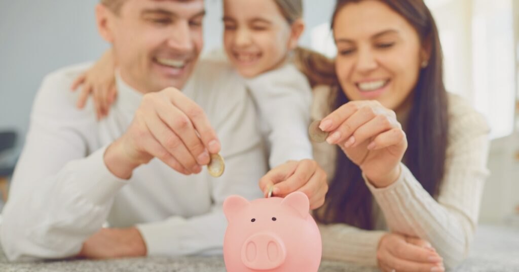 familia ahorrando dinero en Argentina