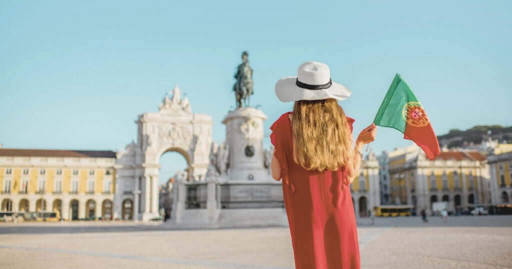mujer turista en Portugal