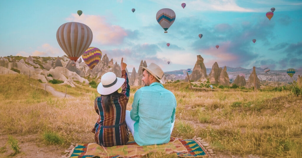 digital nomad couple enjoying travel to Turkey