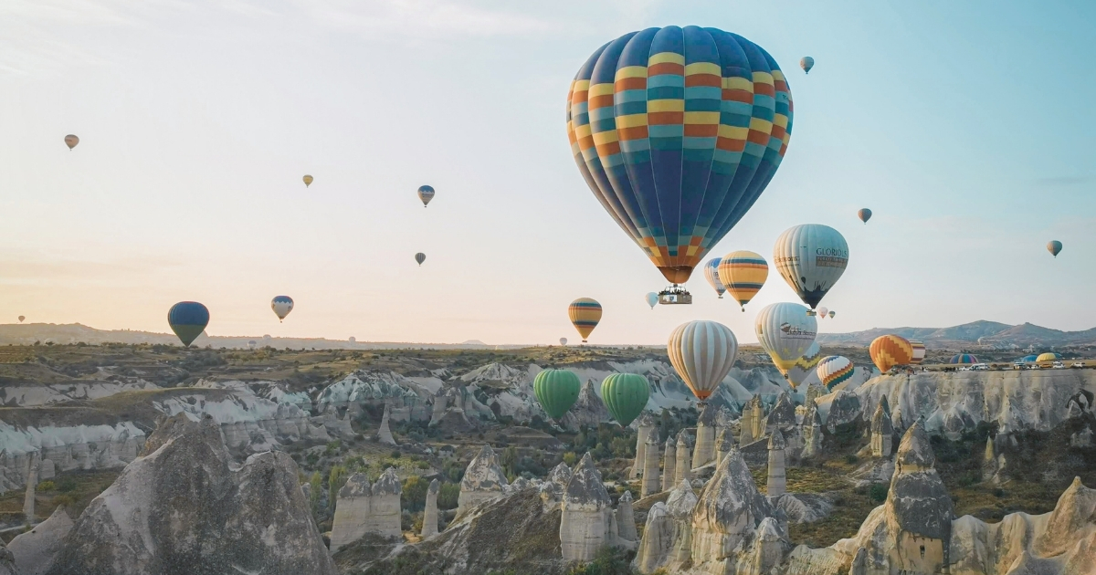 hermoso paisaje de balon gastricos en Turquia
