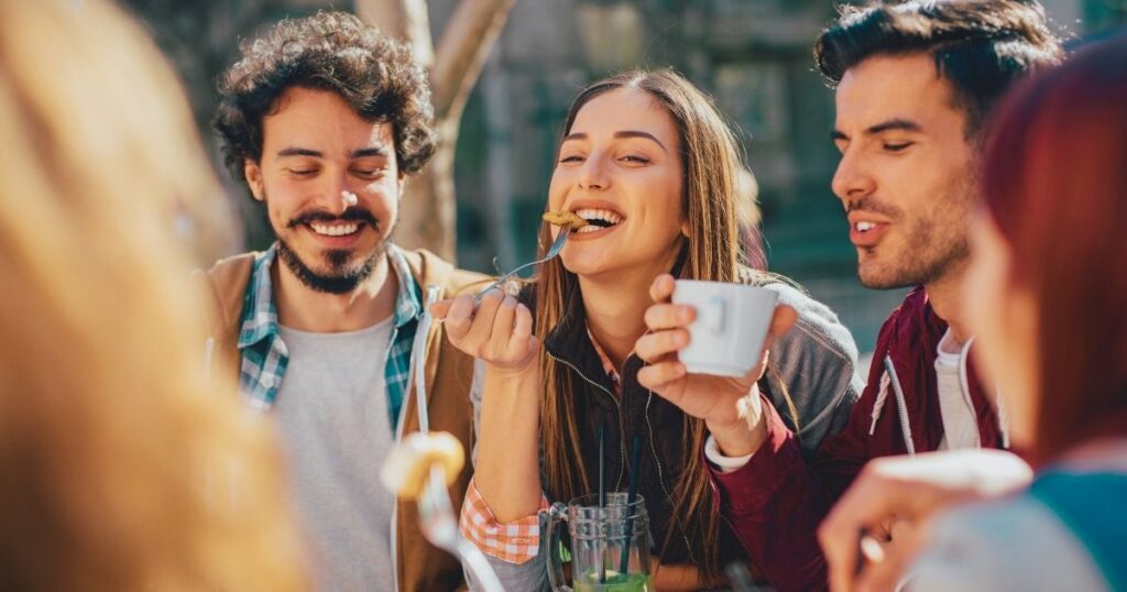 young people enjoying culinary experiences in Malaga