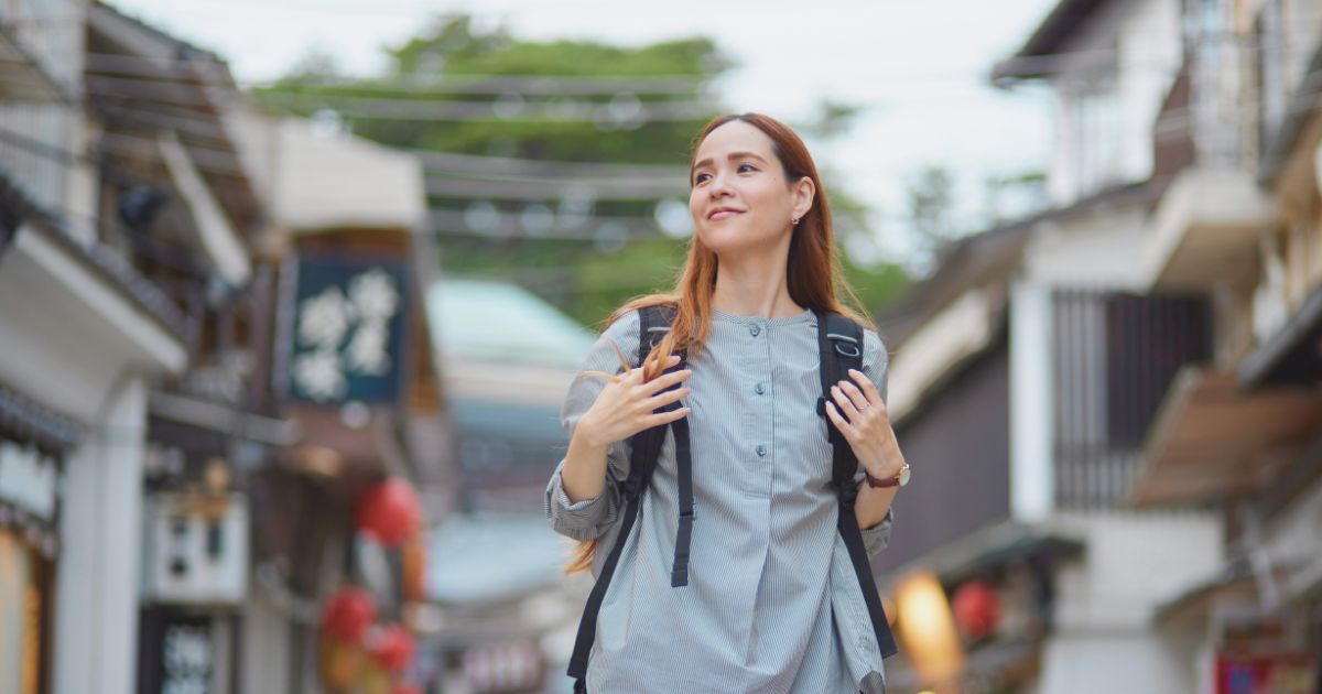 digital nomad woman enjoying her life in Japan