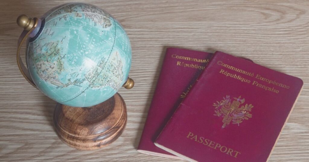 documents to apply for the social security number in France