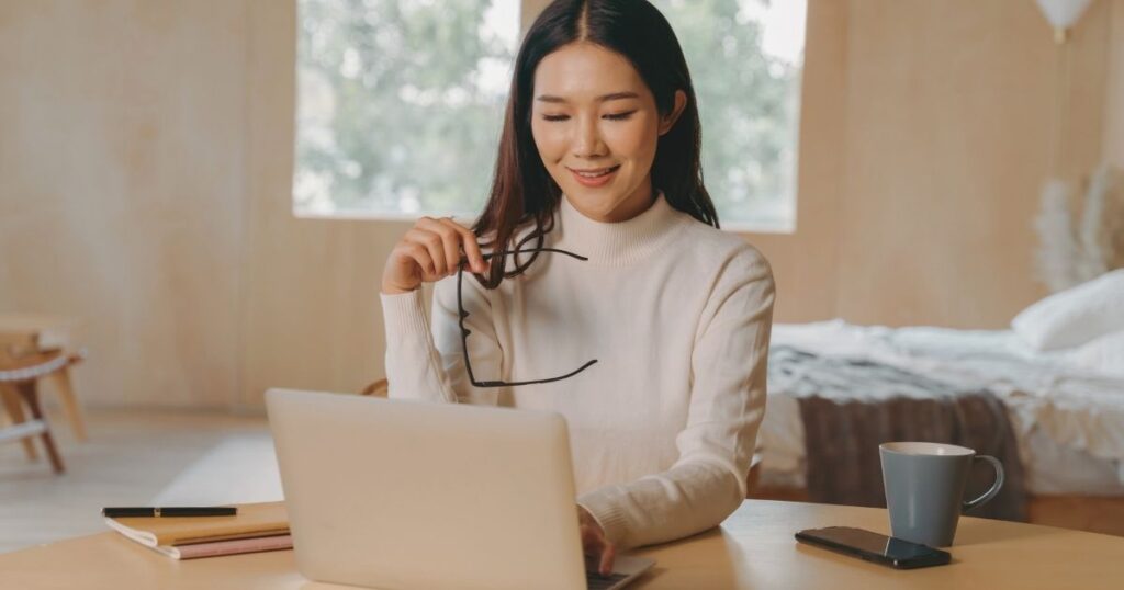 digital nomad woman working remotely in Barcelona