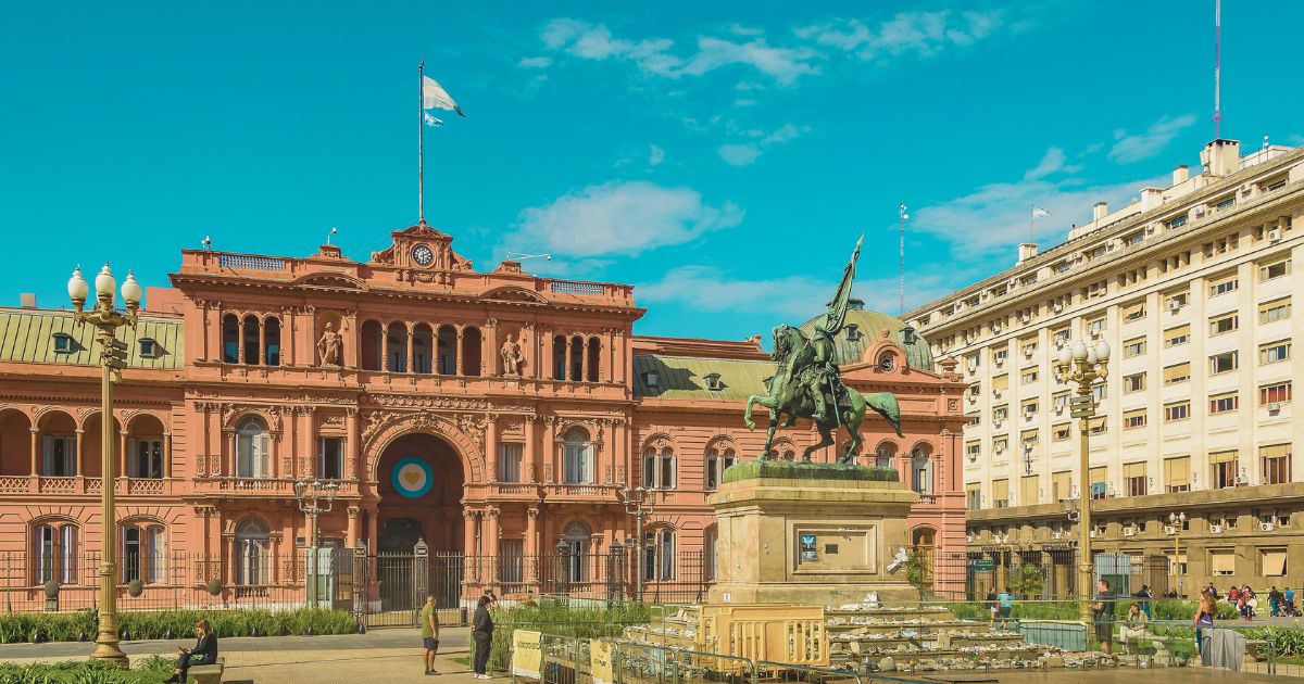 hermoso paisaje de una ciudad segura en Argentina