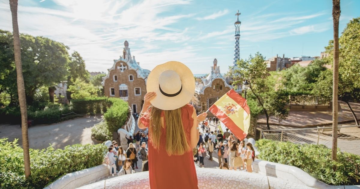 digital nomad woman enjoying her stay in Barcelona