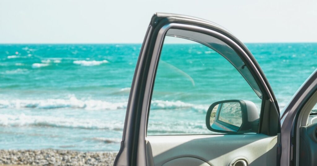 coche alquilado en la playa en Croacia