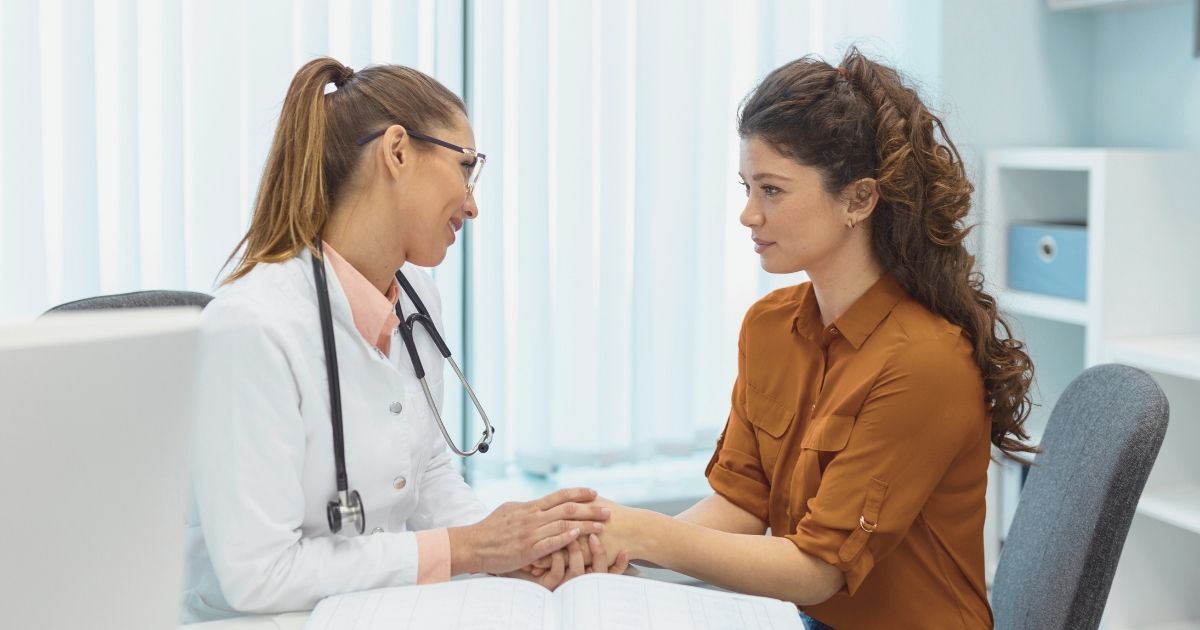 young woman using health insurance in Mexico