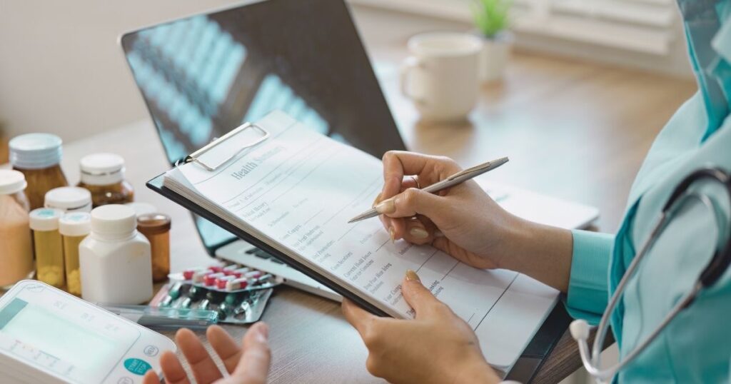 woman getting the health insurance for Spain
