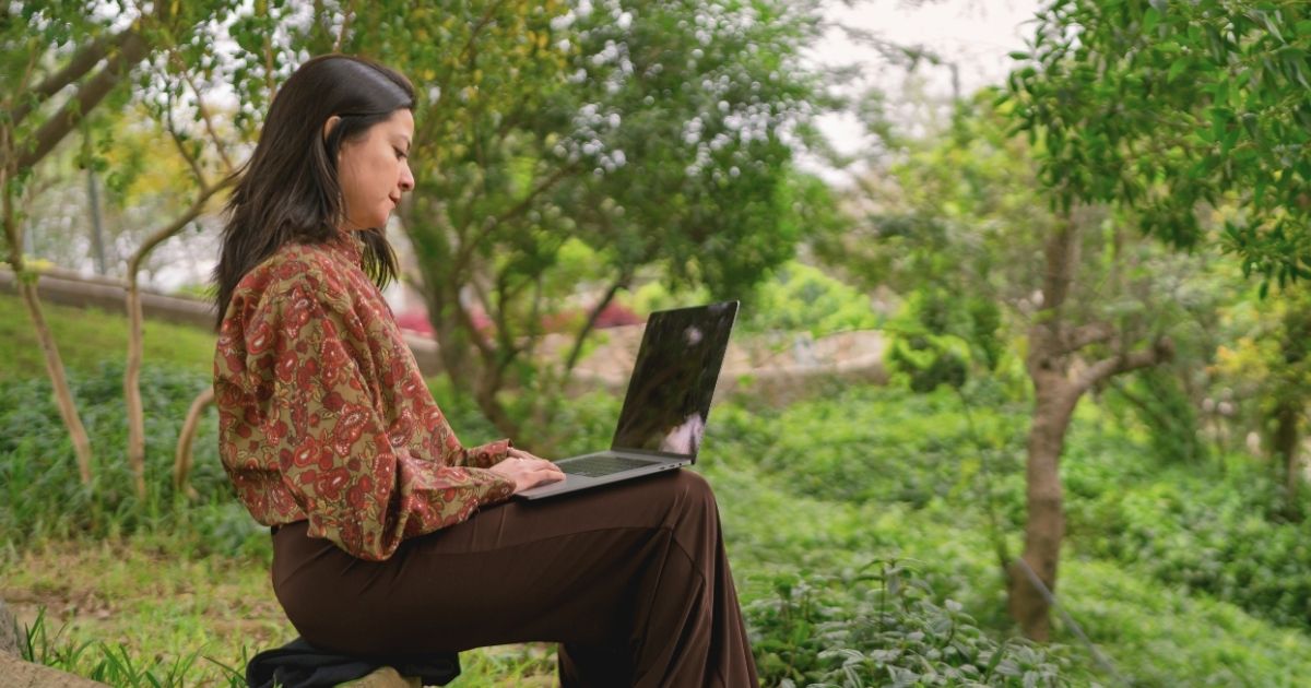 digital nomad woman working from Bali