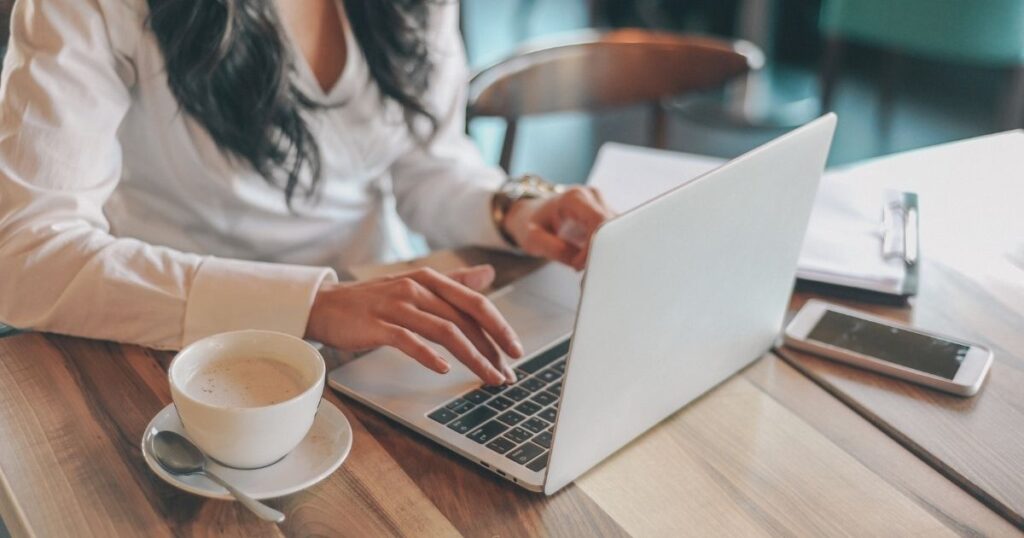 woman working from a digital workspace in Paris