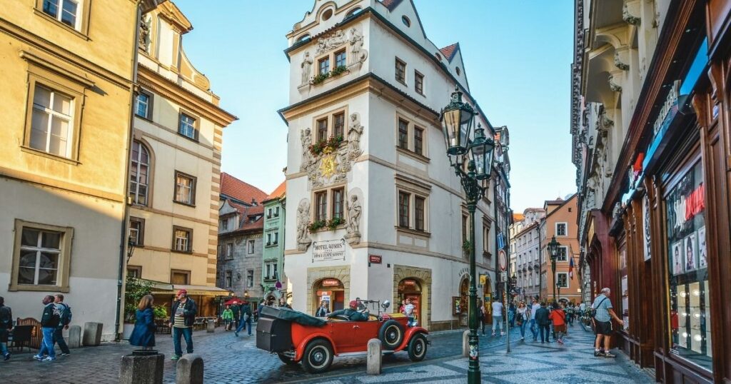 conduciendo coche en República Checa