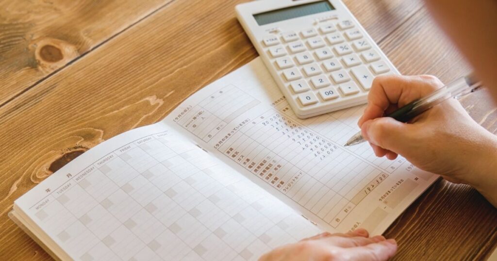 person planning the costs to getting in Barcelona