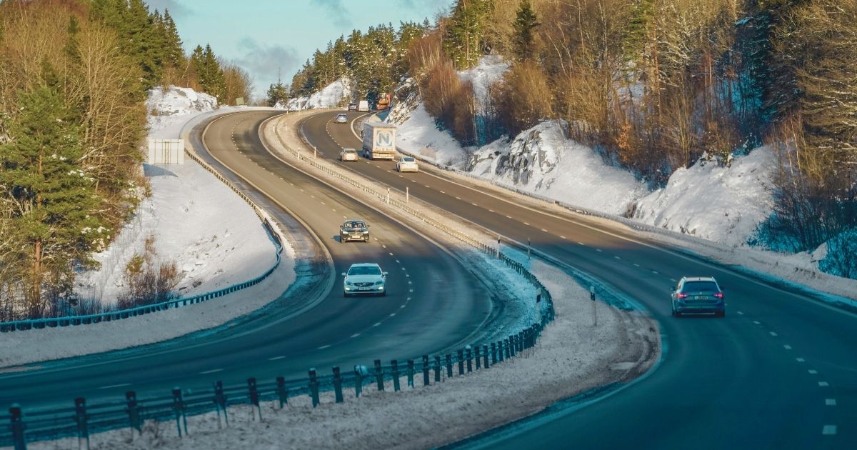 driving a car in Sweden road