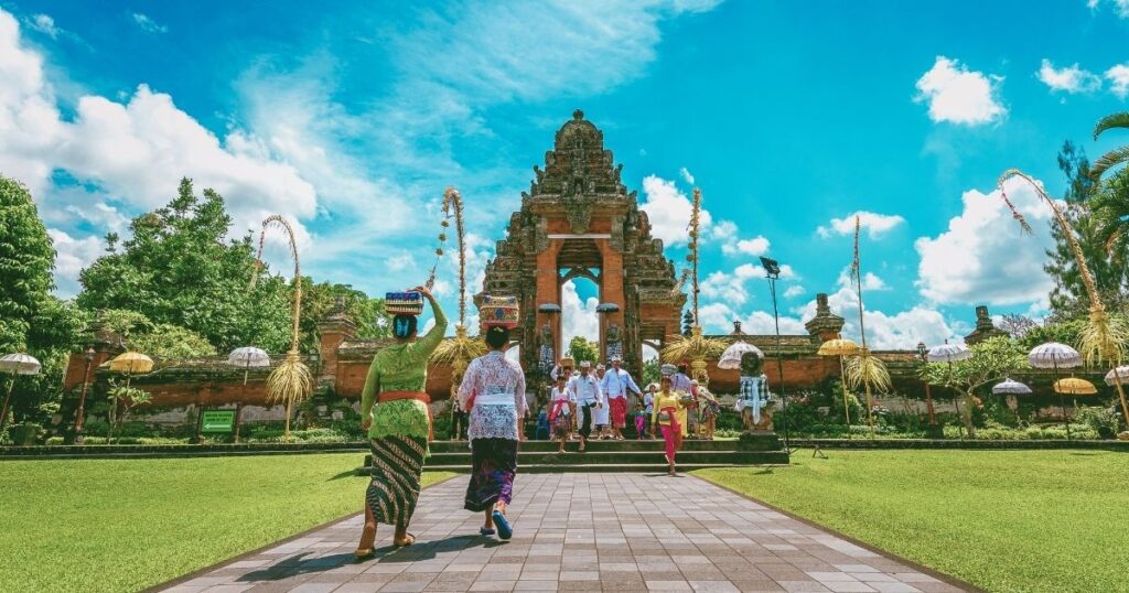 personas viviendo en seguridad en Bali