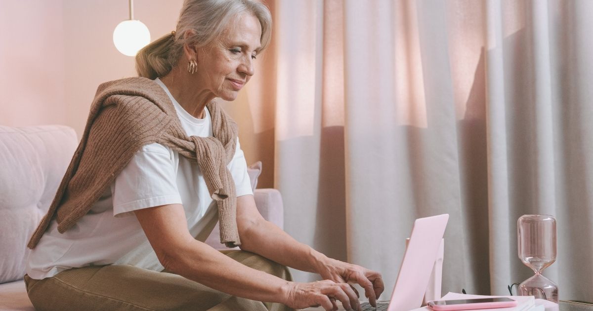 old woman planning a strategy for retirement savings