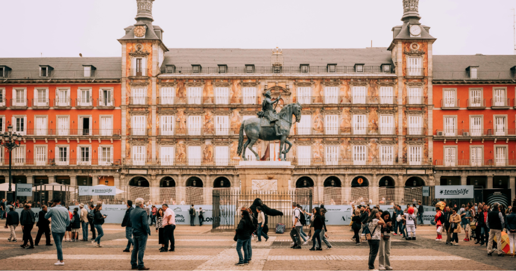 Cómo transportarse en España como nómada digital