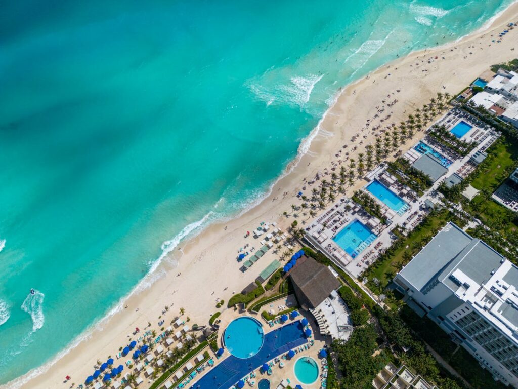 Descubre Playa Ballenas, una de las mejores playas de Cancún