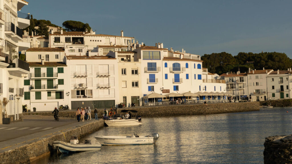 Cadaques, uno de los mejores pueblos para Nómadas digitales en España. 